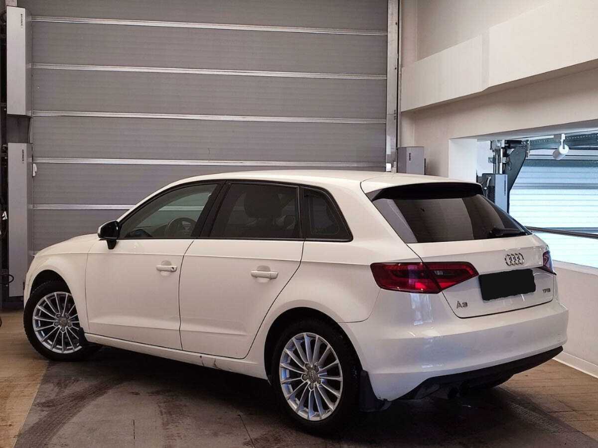 Audi A3 Sportback, 2013 Фото №6