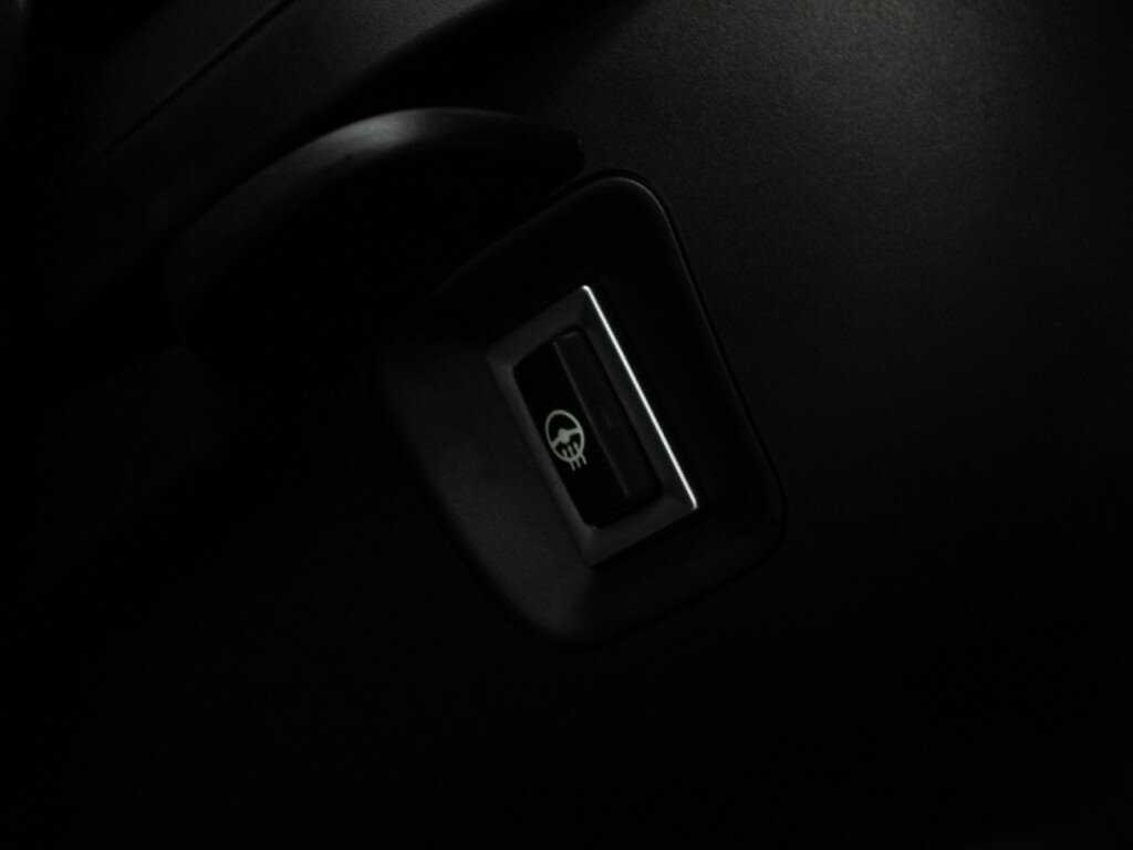 BMW 1 серии 118i, 2019 Фото №18