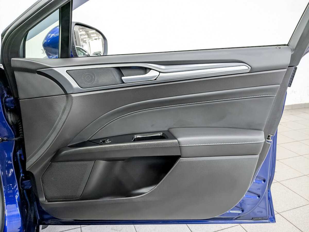 Ford Mondeo, 2017 Фото №24