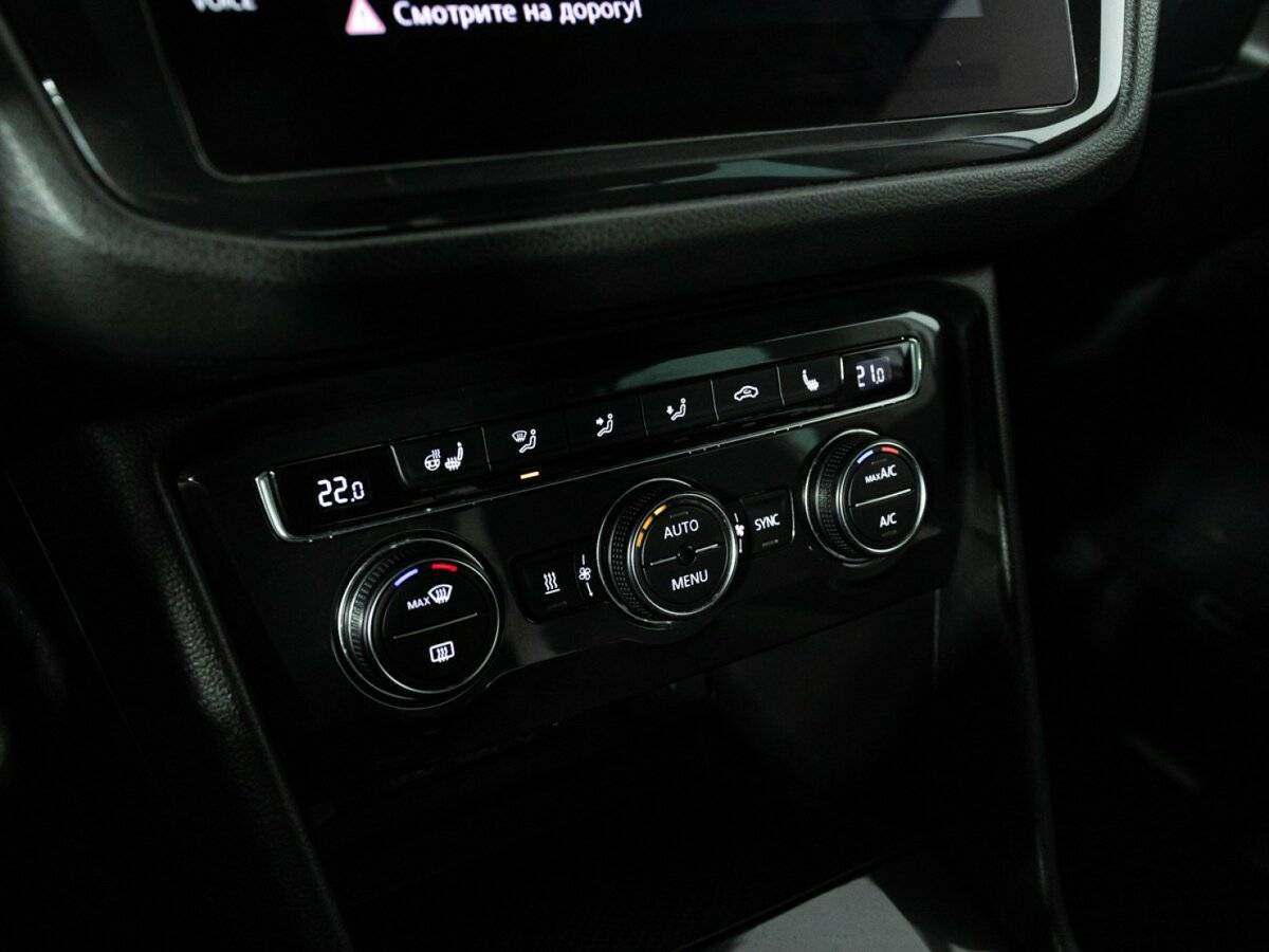 Volkswagen Tiguan, 2018 Фото №18