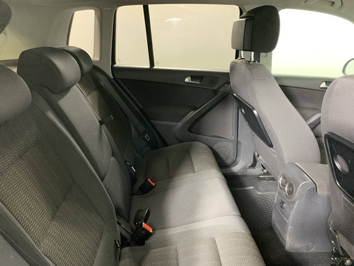 Volkswagen Tiguan, 2012 Фото №17