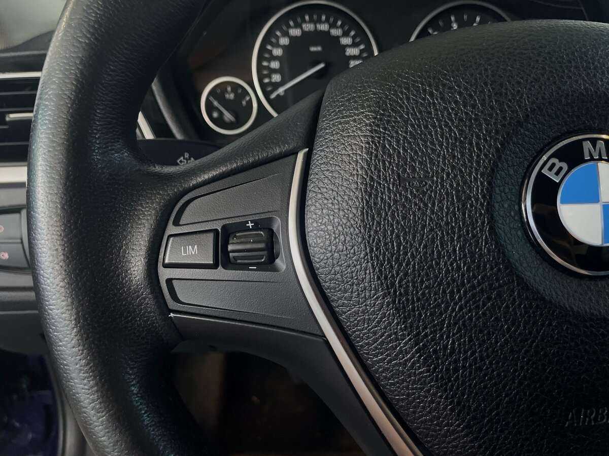 BMW 3 серии 320i xDrive, 2018 Фото №11