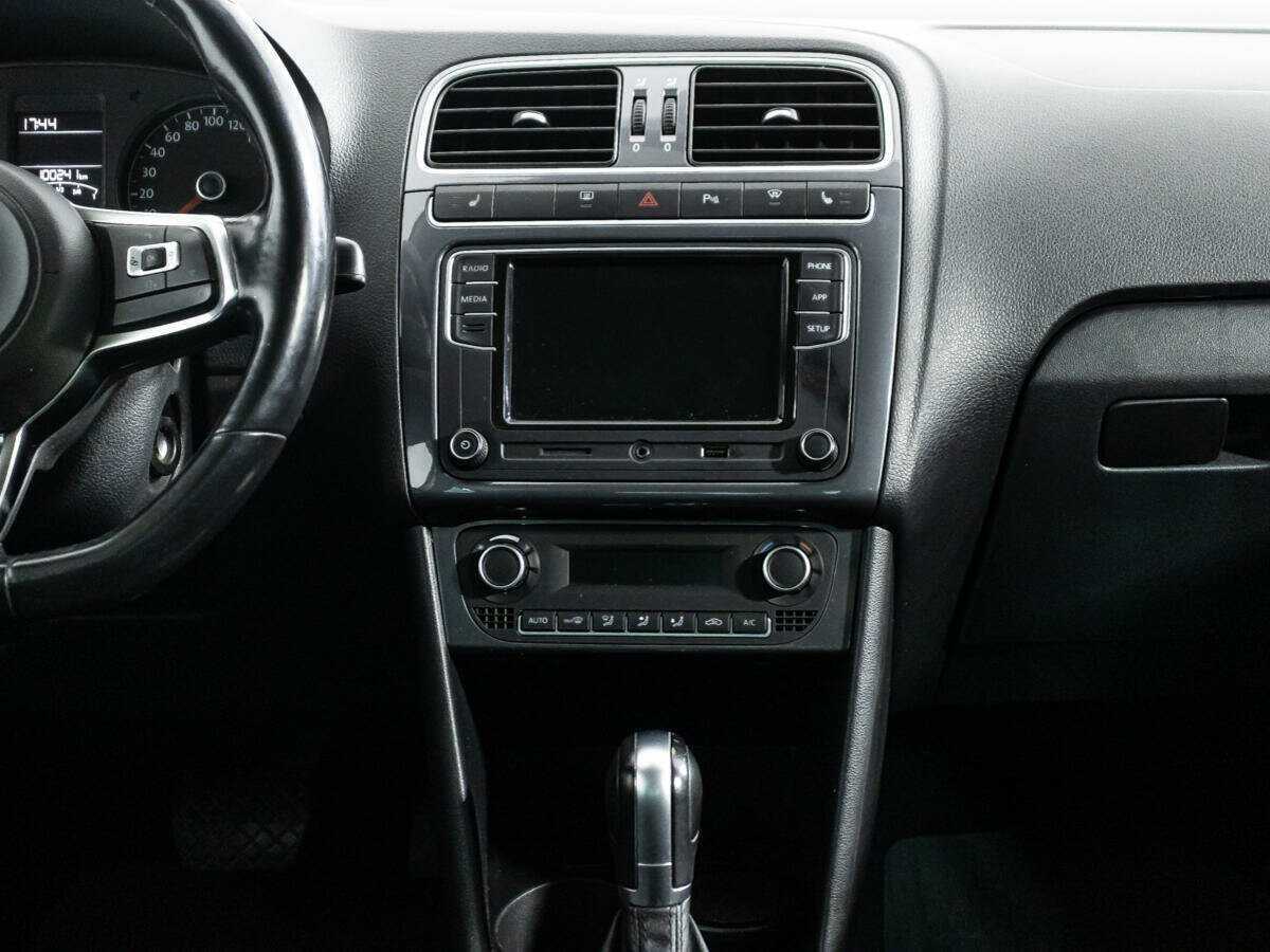 Volkswagen Polo, 2019 Фото №14