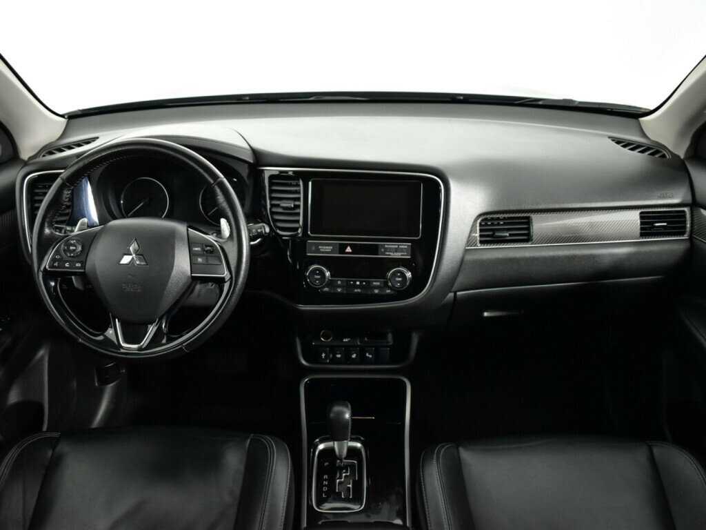 Mitsubishi Outlander, 2018 Фото №12