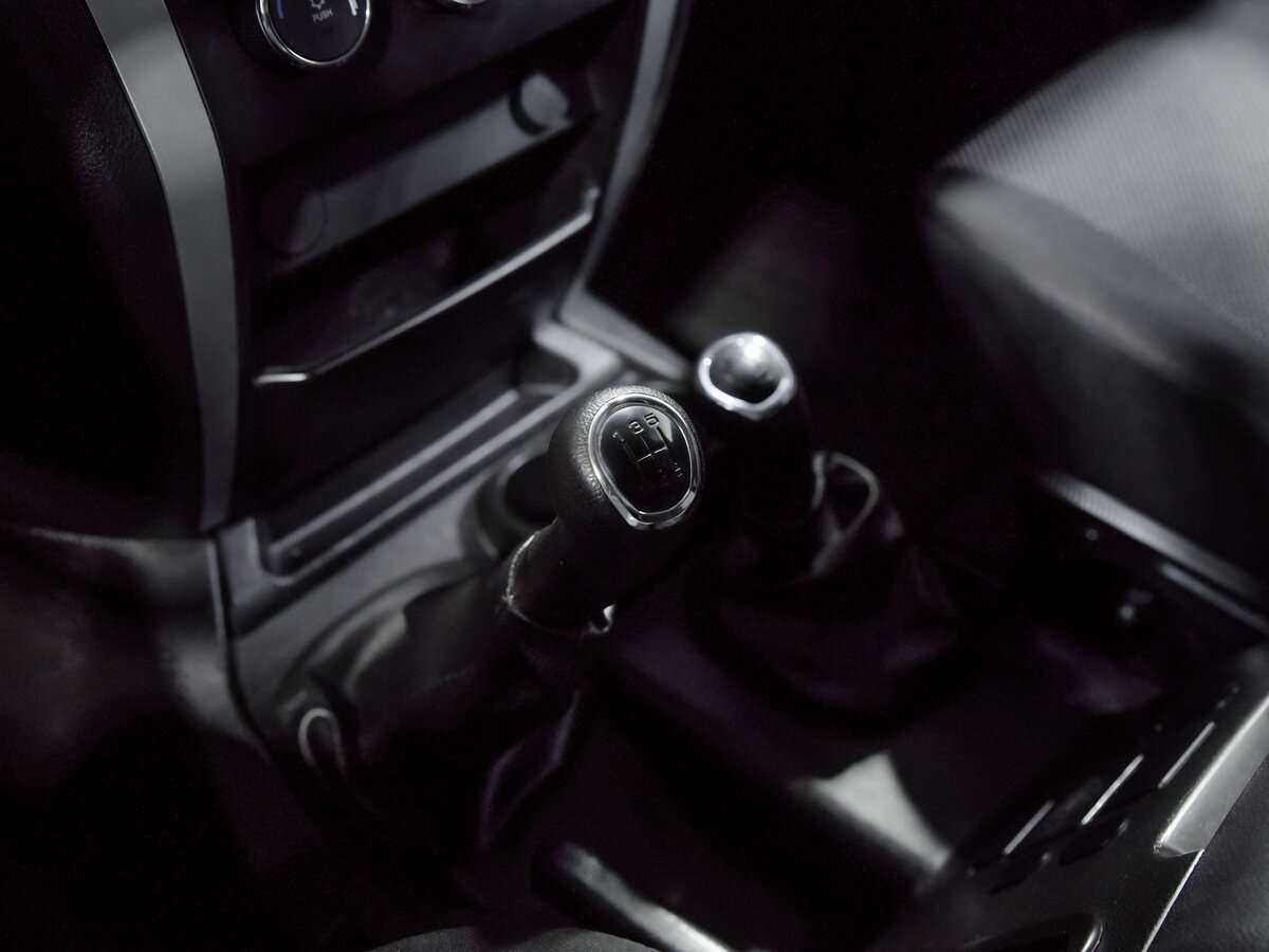 УАЗ Patriot, 2023 Фото №9