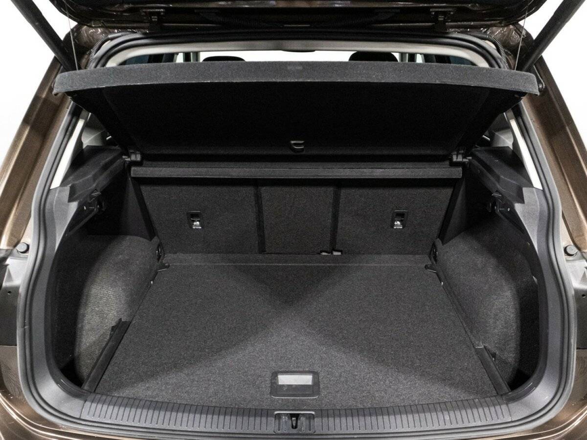 Volkswagen Tiguan, 2019 Фото №15