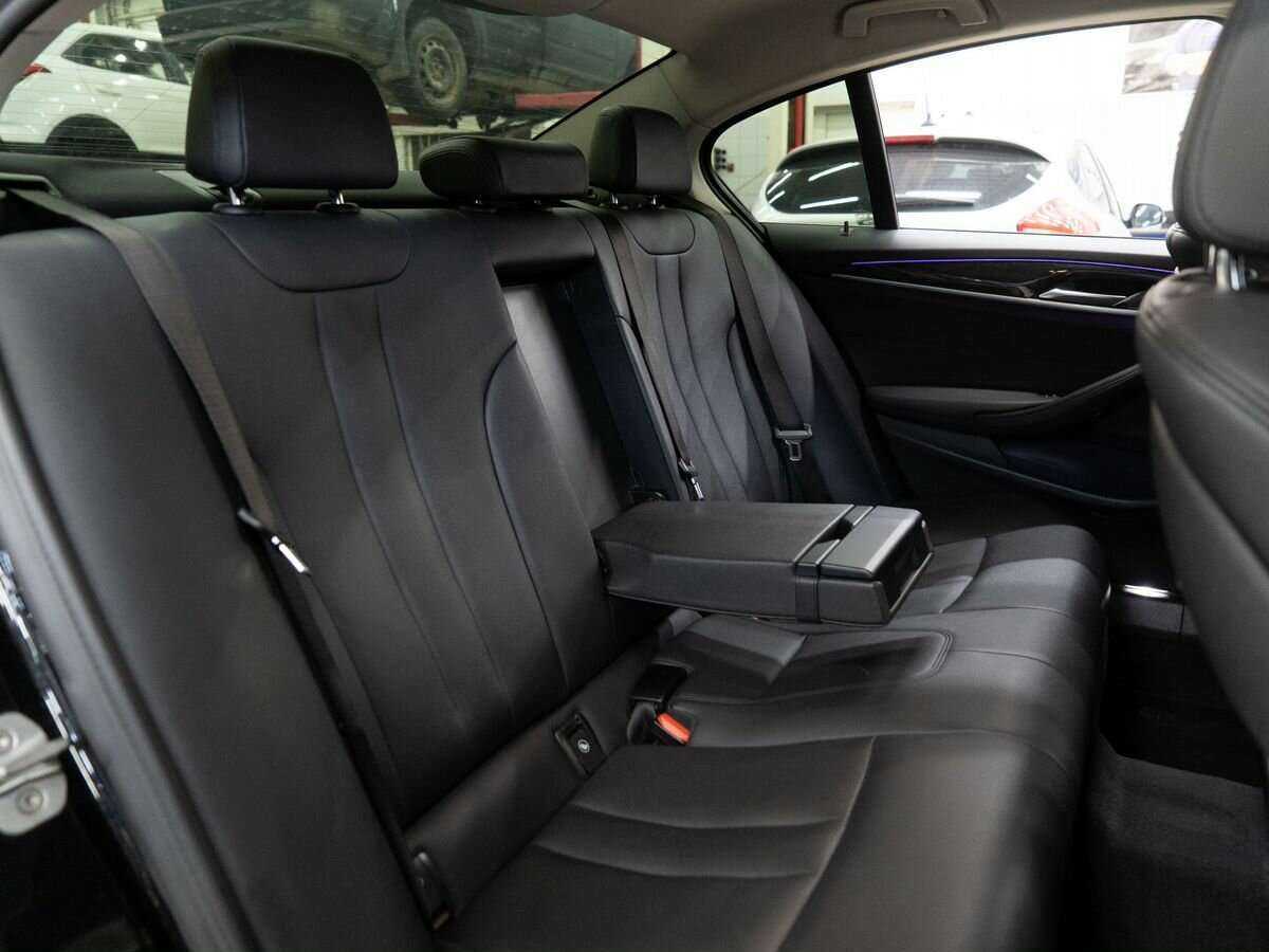 BMW 5 серии 520d, 2019 Фото №8