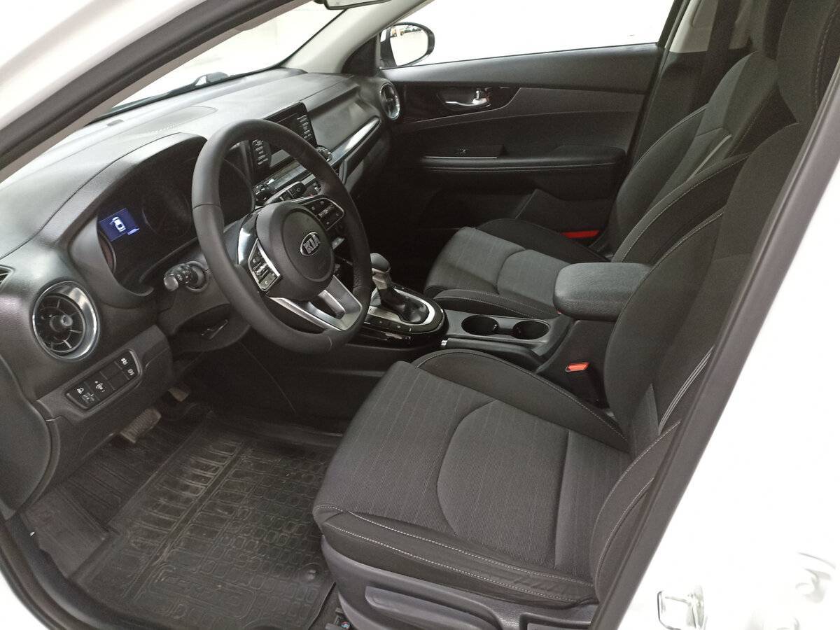 Kia Cerato, 2019 Фото №16