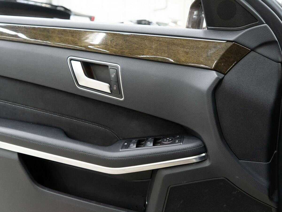 Mercedes-Benz E-Класс 200, 2013 Фото №15