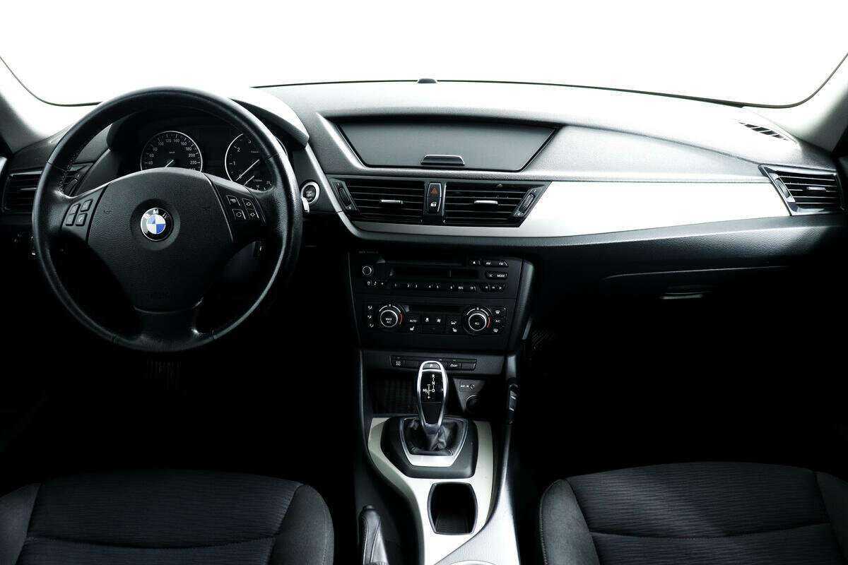 BMW X1 20i, 2013 Фото №11