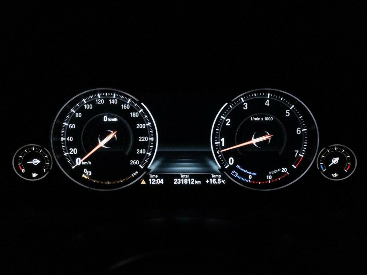 BMW 5 серии Gran Turismo 535i xDrive, 2014 Фото №12