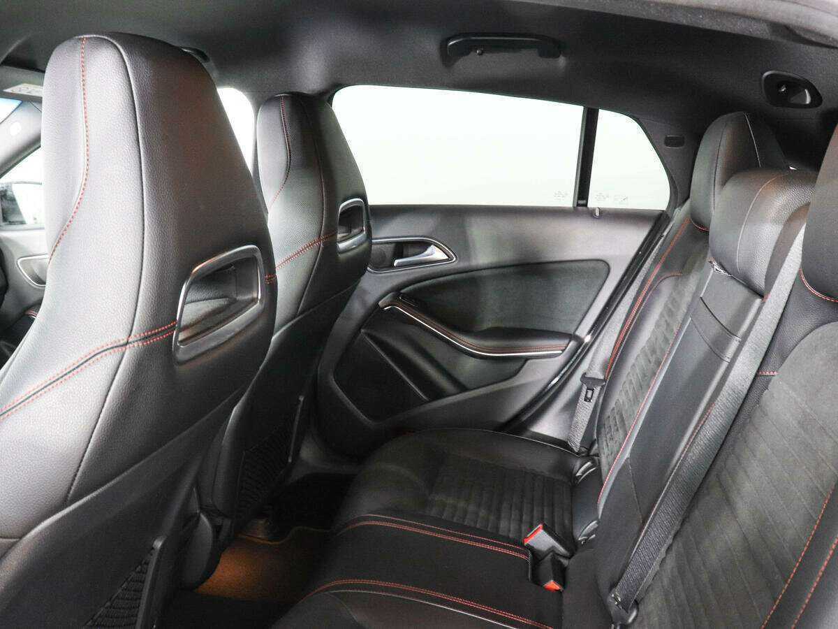 Mercedes-Benz CLA 200 d, 2018 Фото №12