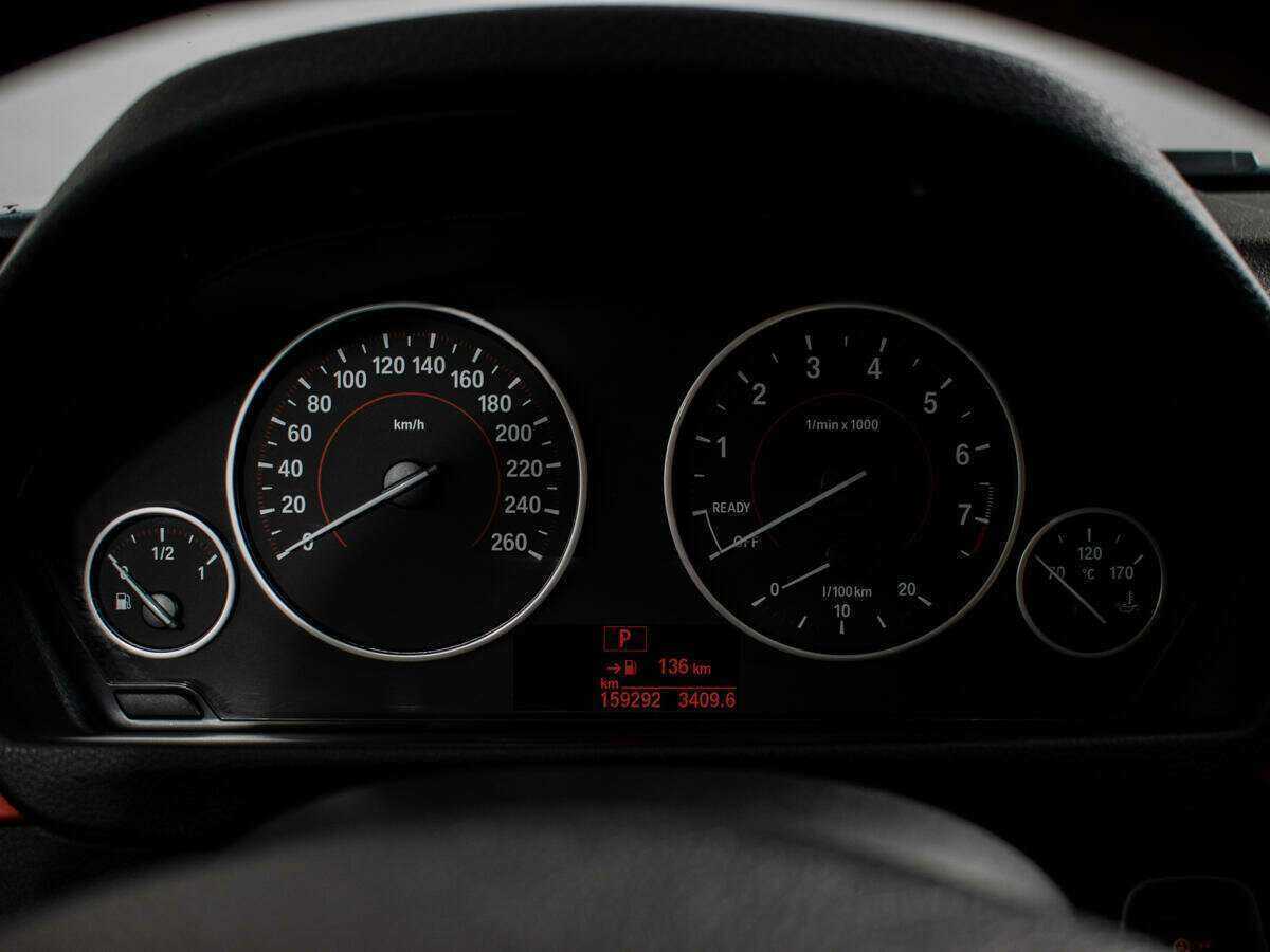 BMW 3 серии 320i, 2014 Фото №10