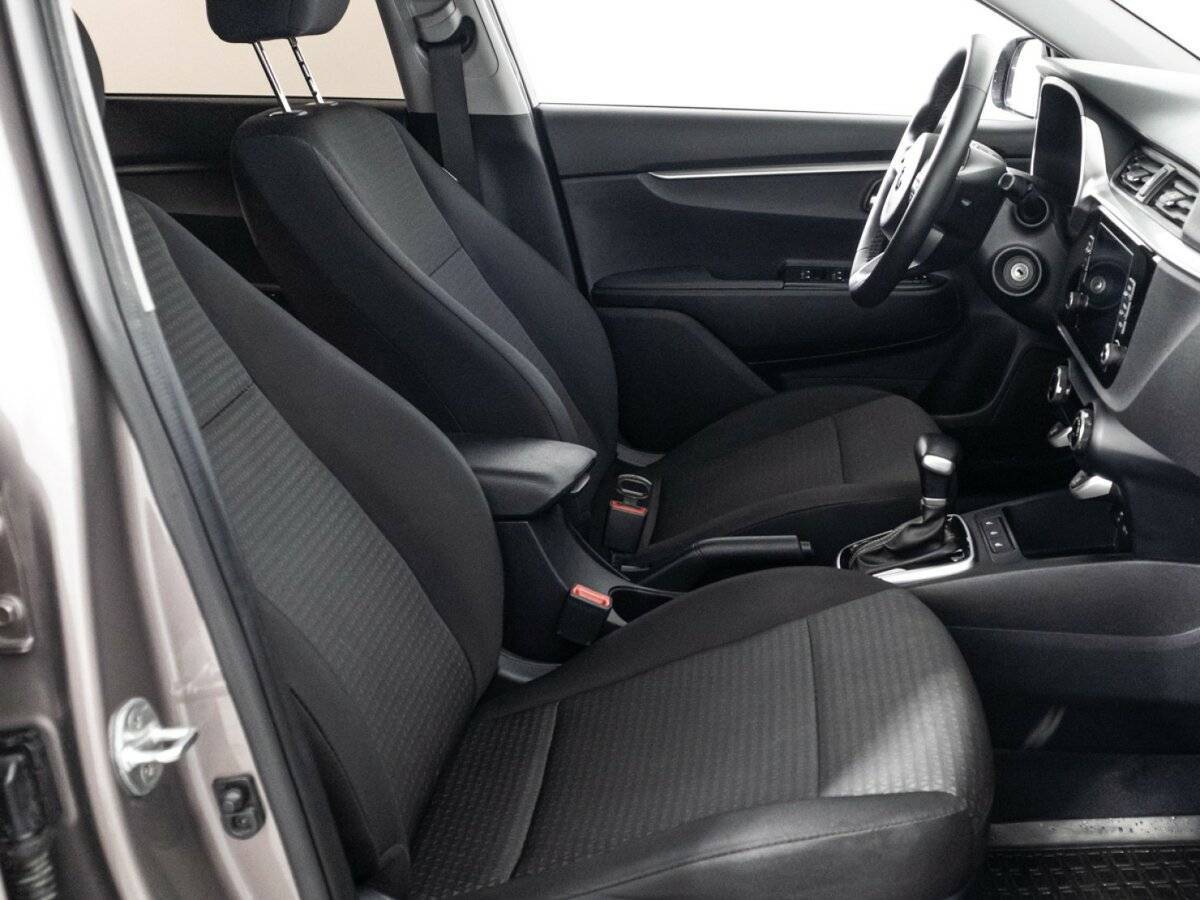 Kia Rio, 2021 Фото №15