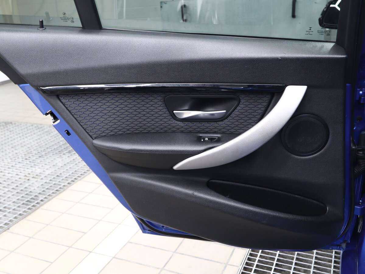 BMW 3 серии 320i xDrive, 2016 Фото №10