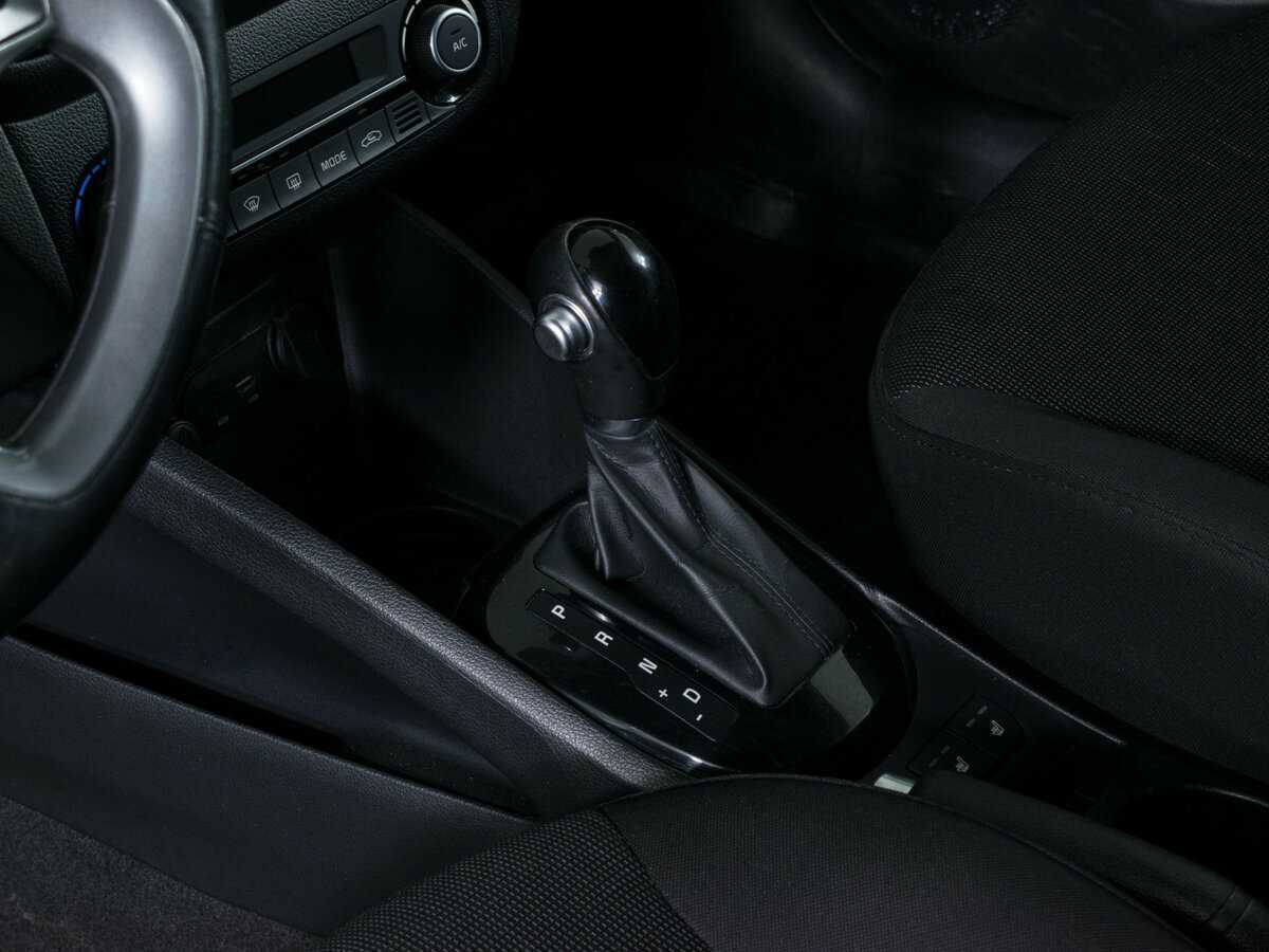 Kia Rio, 2016 Фото №14