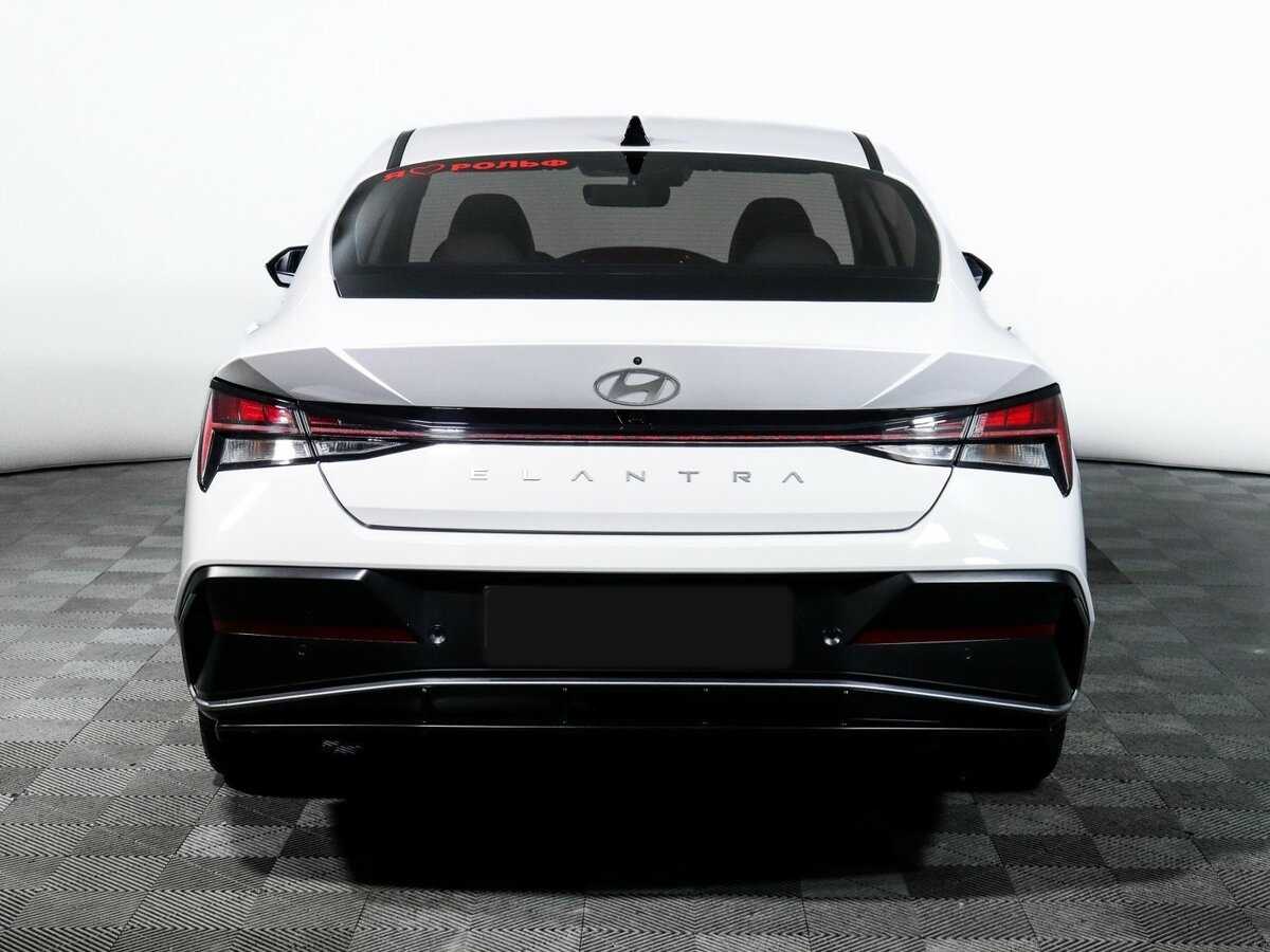 Hyundai Elantra, 2023 Фото №6