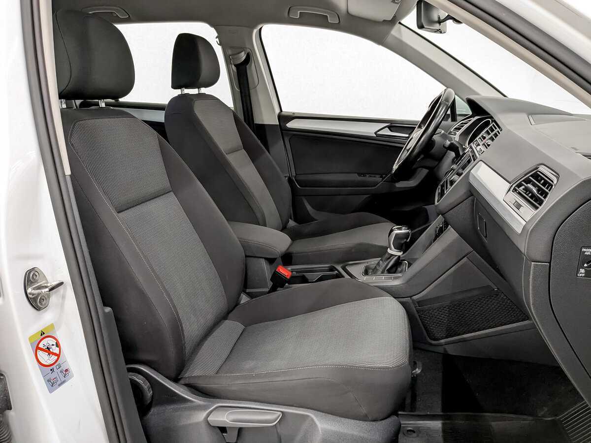 Volkswagen Tiguan, 2021 Фото №22