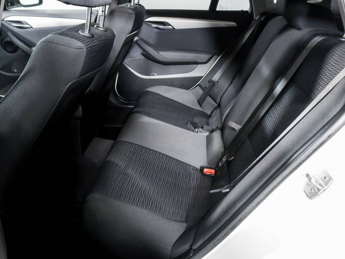 BMW X1 18i, 2014 Фото №7