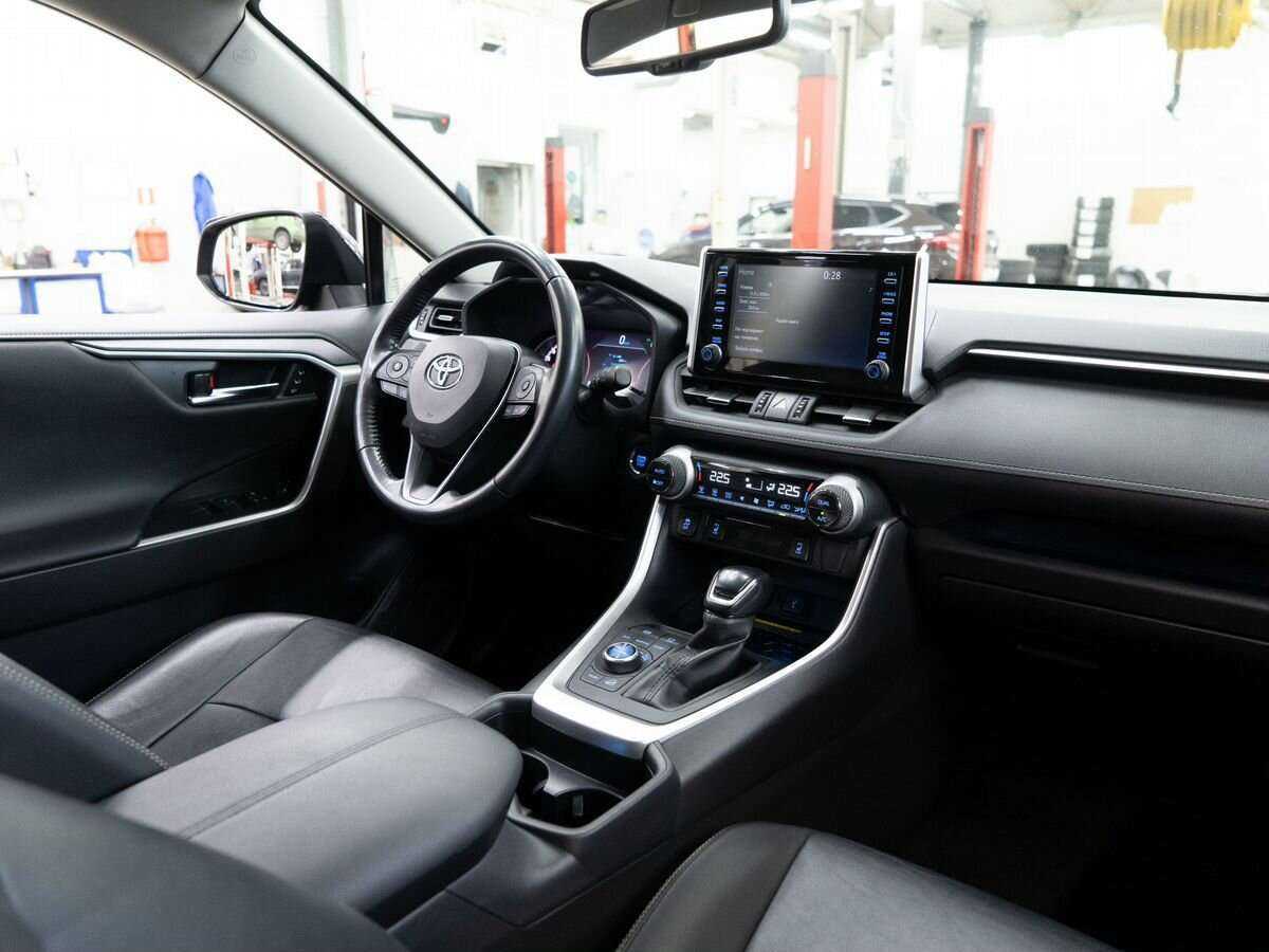 Toyota RAV4, 2020 Фото №18