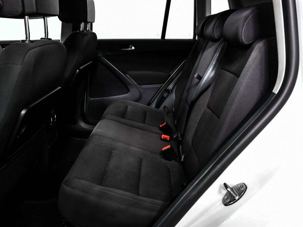 Volkswagen Tiguan, 2015 Фото №13