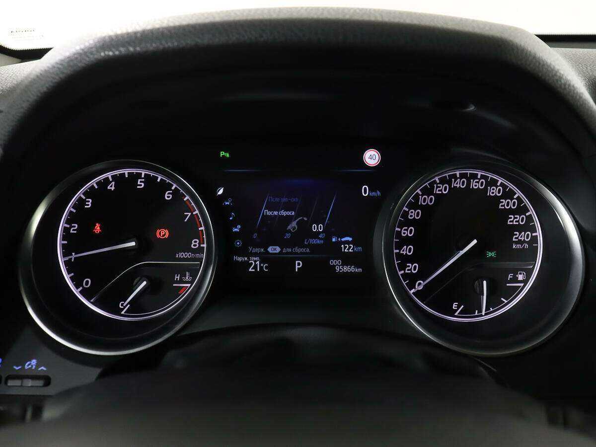 Toyota Camry, 2019 Фото №11