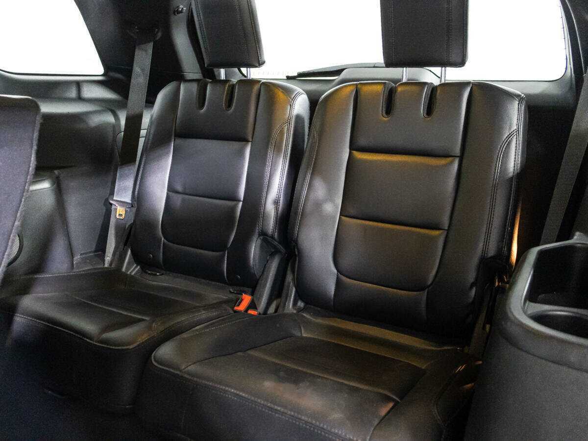 Ford Explorer, 2017 Фото №15