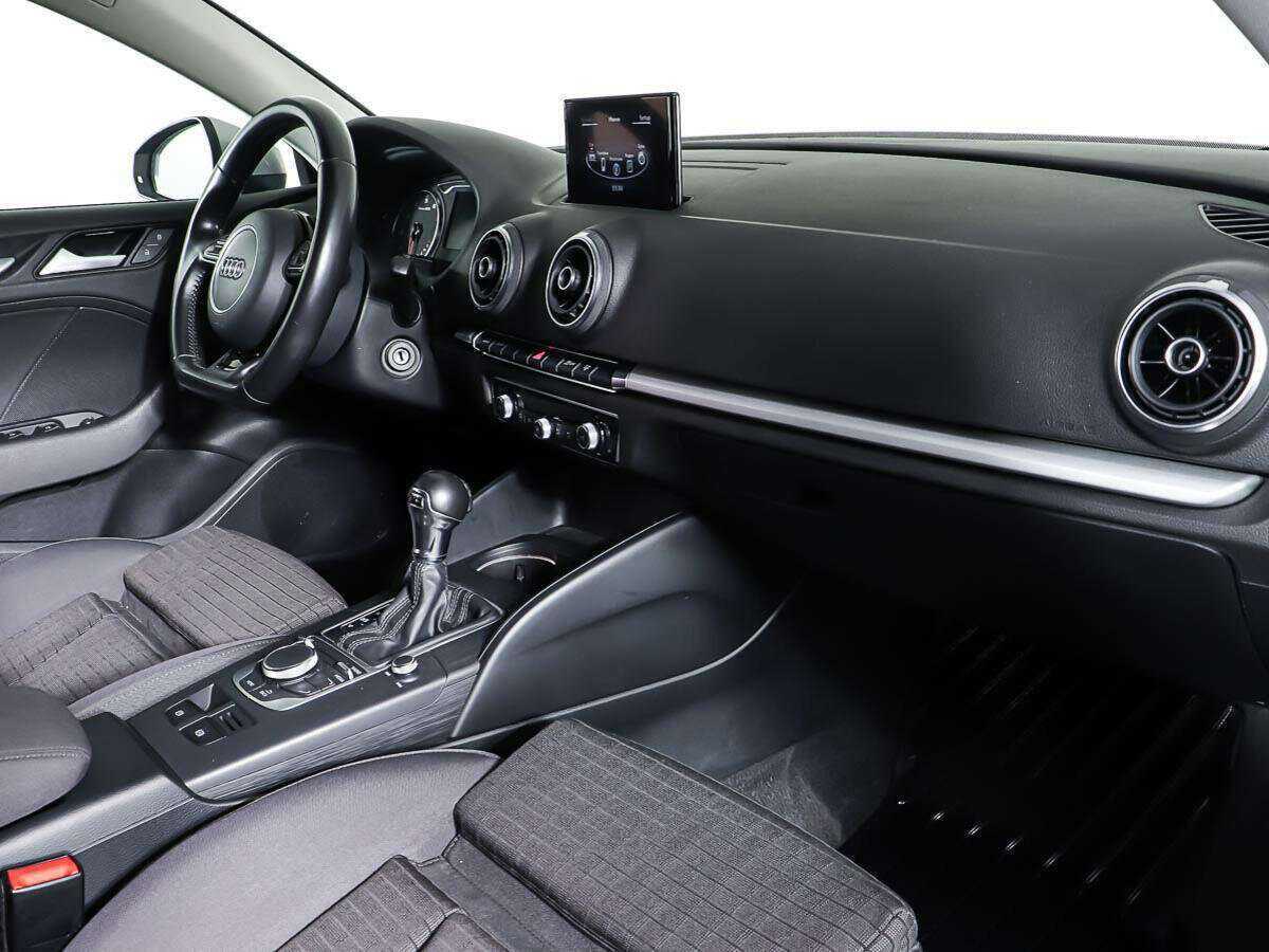 Audi A3, 2015 Фото №8