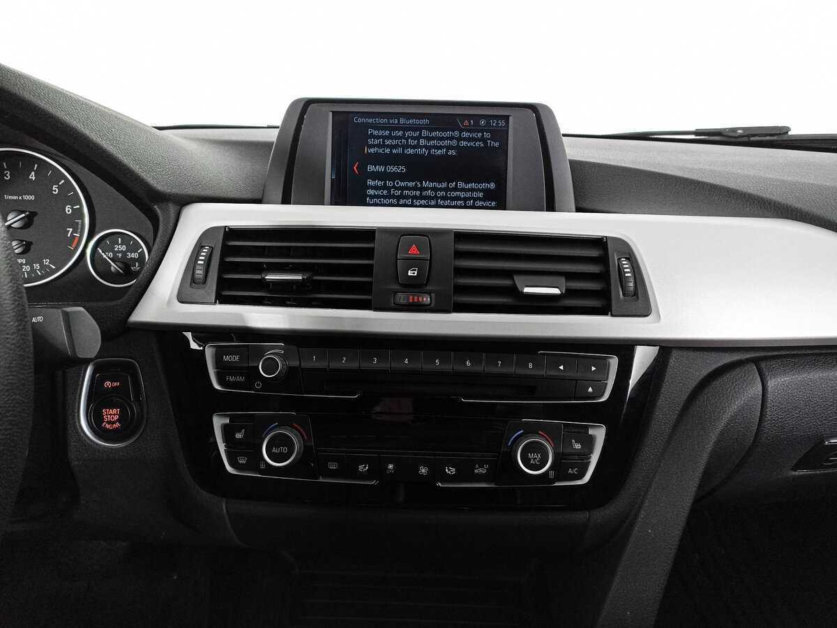 BMW 3 серии 320i xDrive, 2018 Фото №13