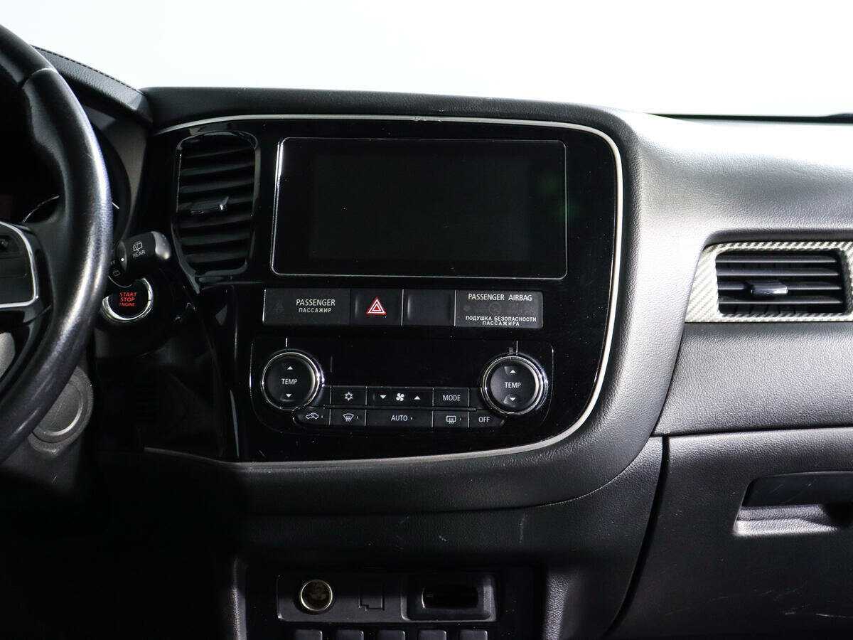 Mitsubishi Outlander, 2018 Фото №11