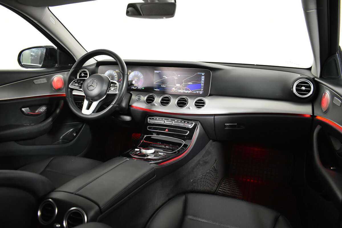 Mercedes-Benz E-Класс 200, 2018 Фото №11