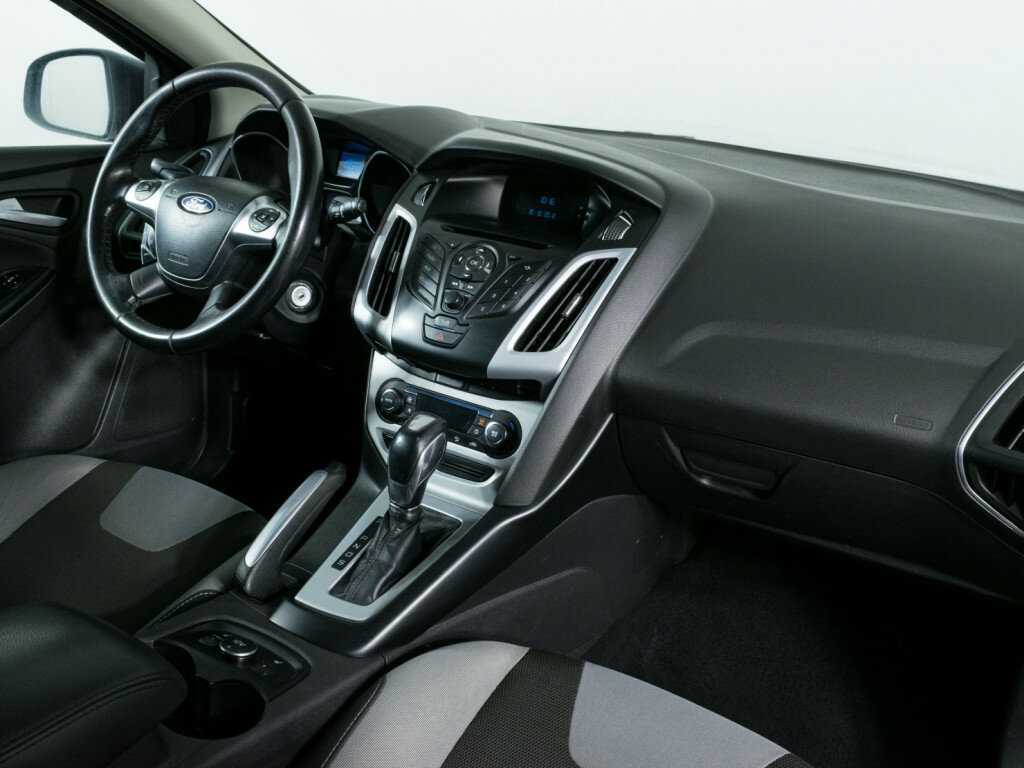 Ford Focus, 2012 Фото №8