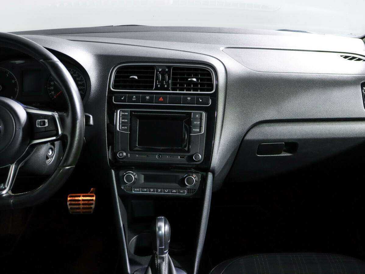 Volkswagen Polo, 2017 Фото №13
