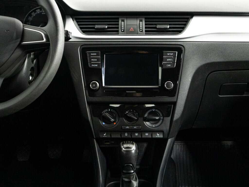 Skoda Rapid, 2018 Фото №13