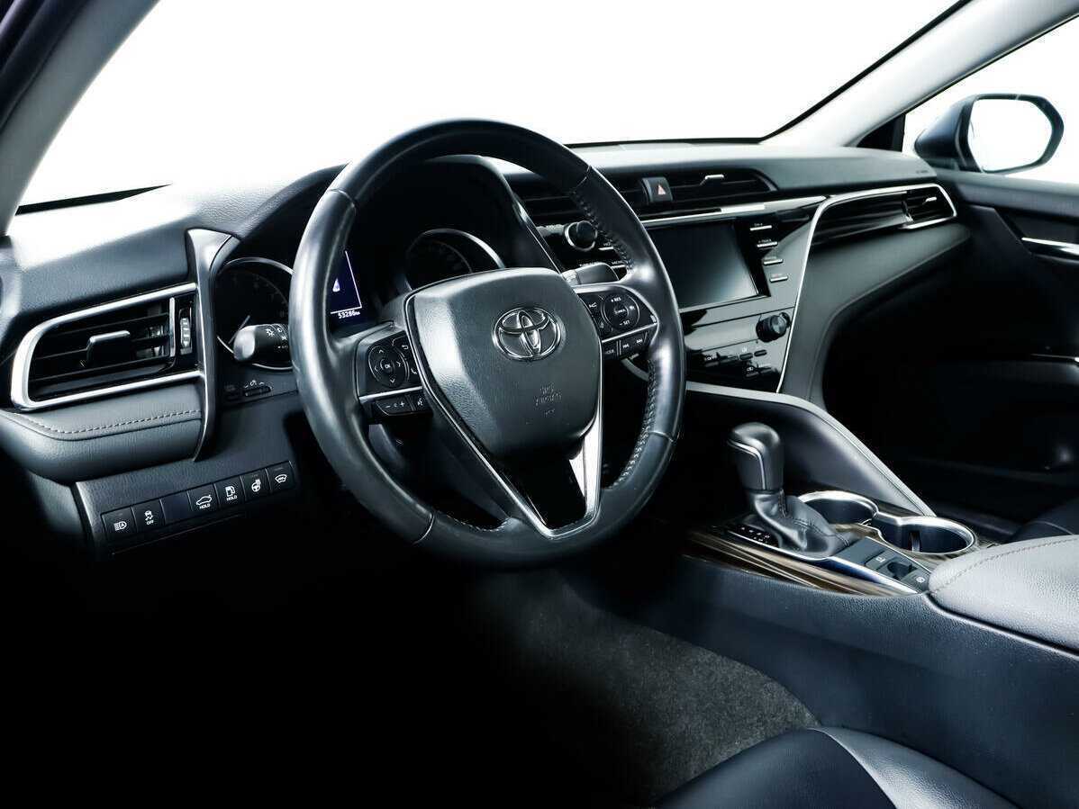 Toyota Camry, 2020 Фото №11