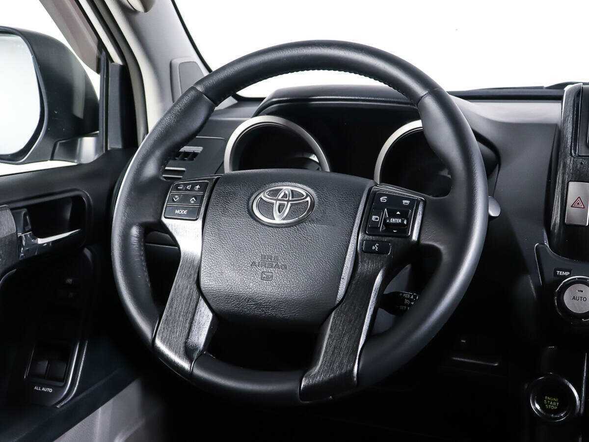Toyota Land Cruiser Prado, 2012 Фото №15