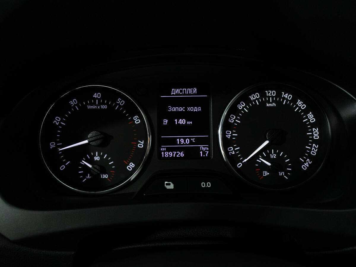 Skoda Rapid, 2014 Фото №8