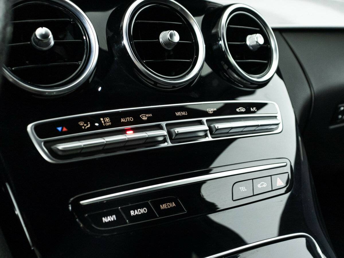 Mercedes-Benz C-Класс 180 IV (W205) Рестайлинг, 2019 Фото №2