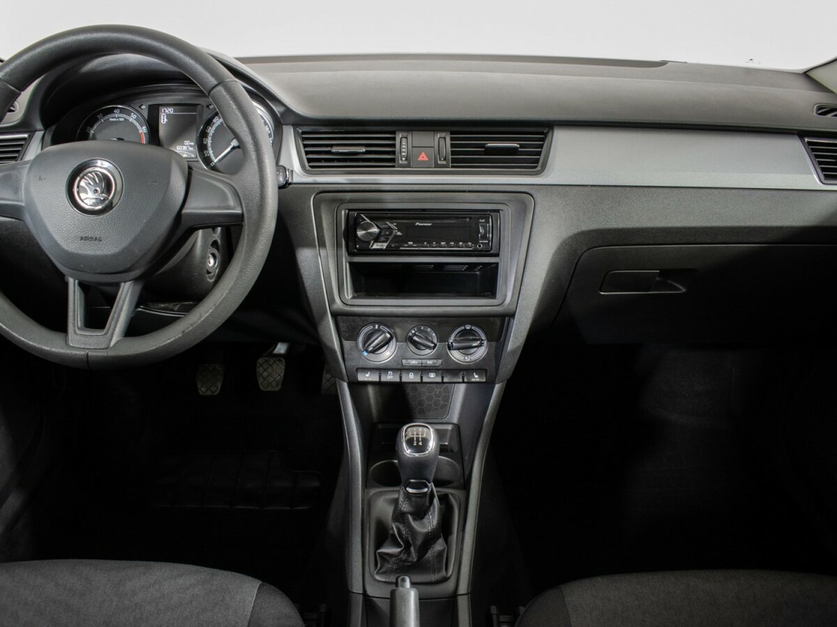 Skoda Rapid I, 2017 Фото №11
