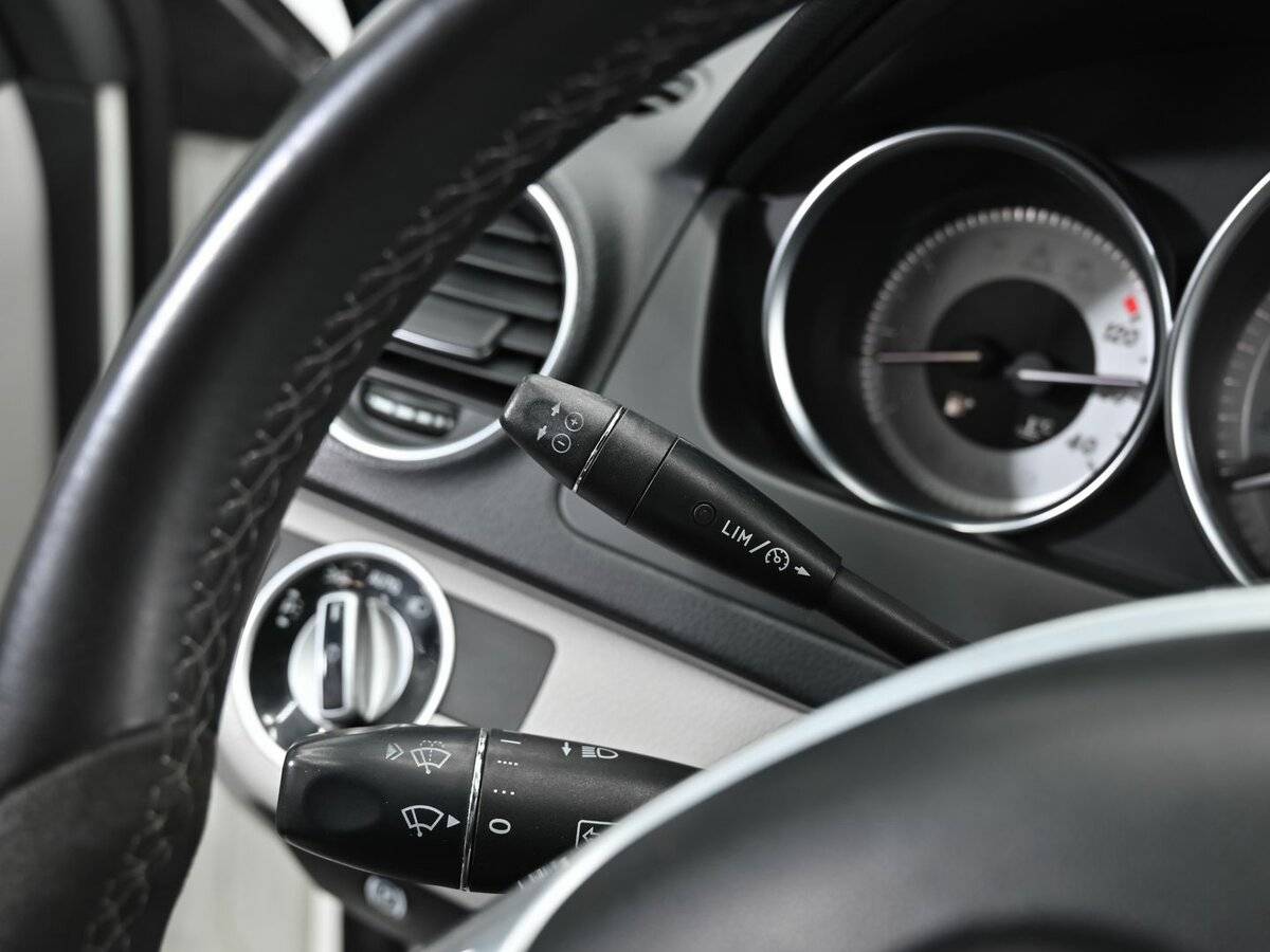 Mercedes-Benz C-Класс 180 BlueEFFICIENCY, 2012 Фото №8