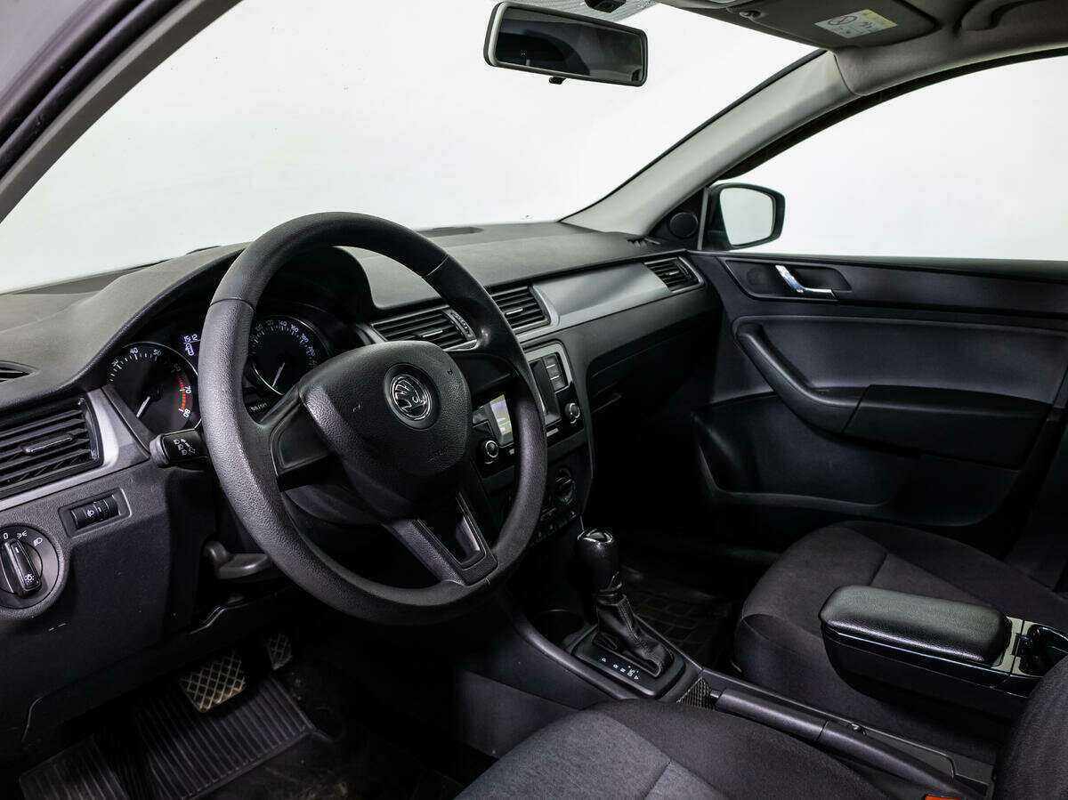 Skoda Rapid, 2016 Фото №10