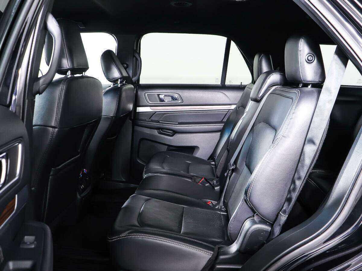 Ford Explorer, 2018 Фото №10