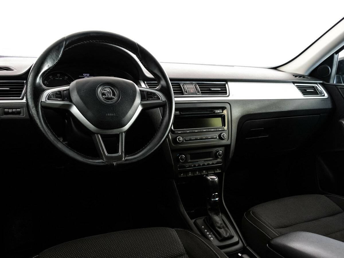 Skoda Rapid, 2015 Фото №11