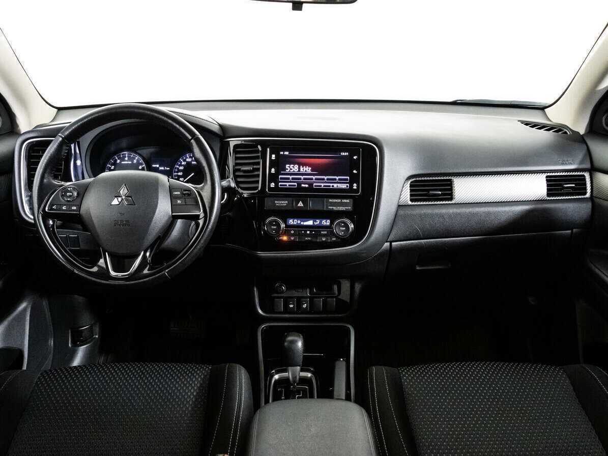 Mitsubishi Outlander, 2018 Фото №10