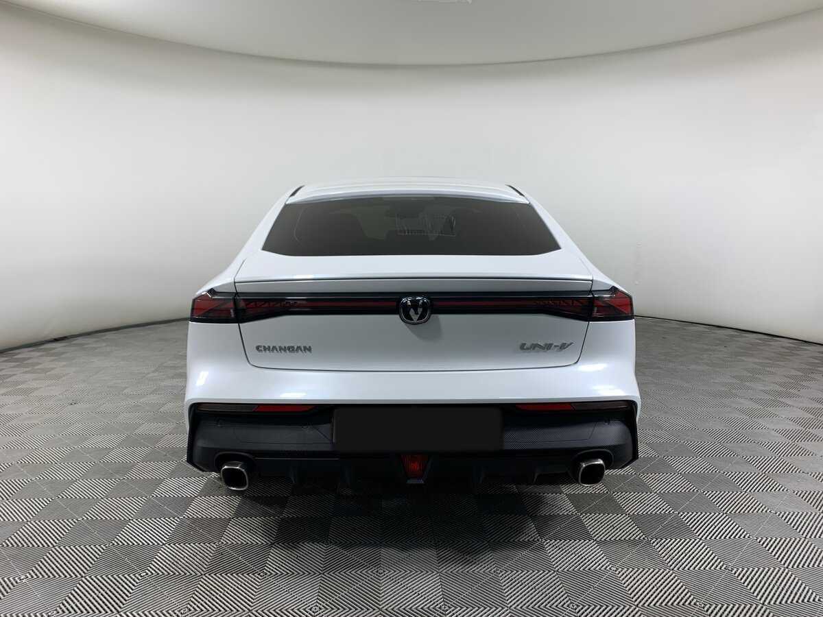 Changan UNI-V, 2024 Фото №6