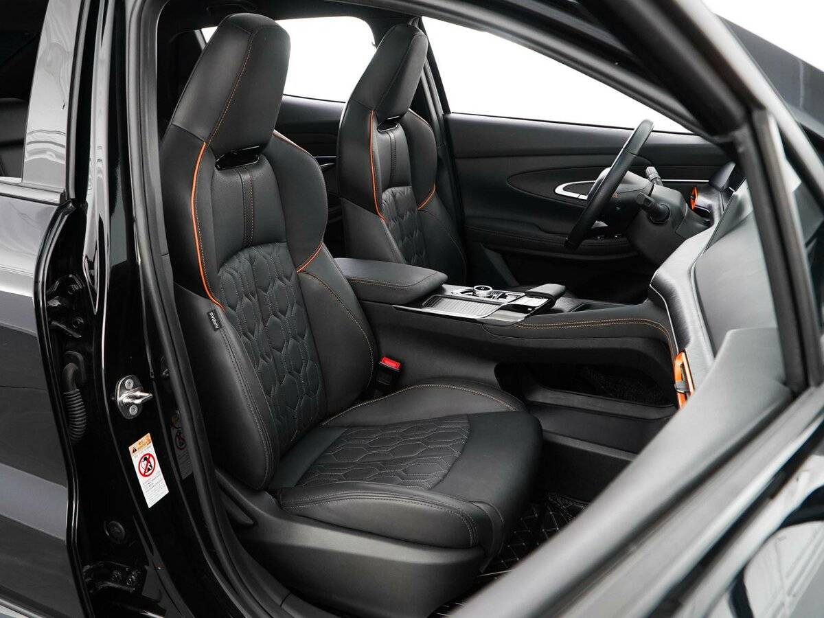 Changan UNI-T, 2022 Фото №8