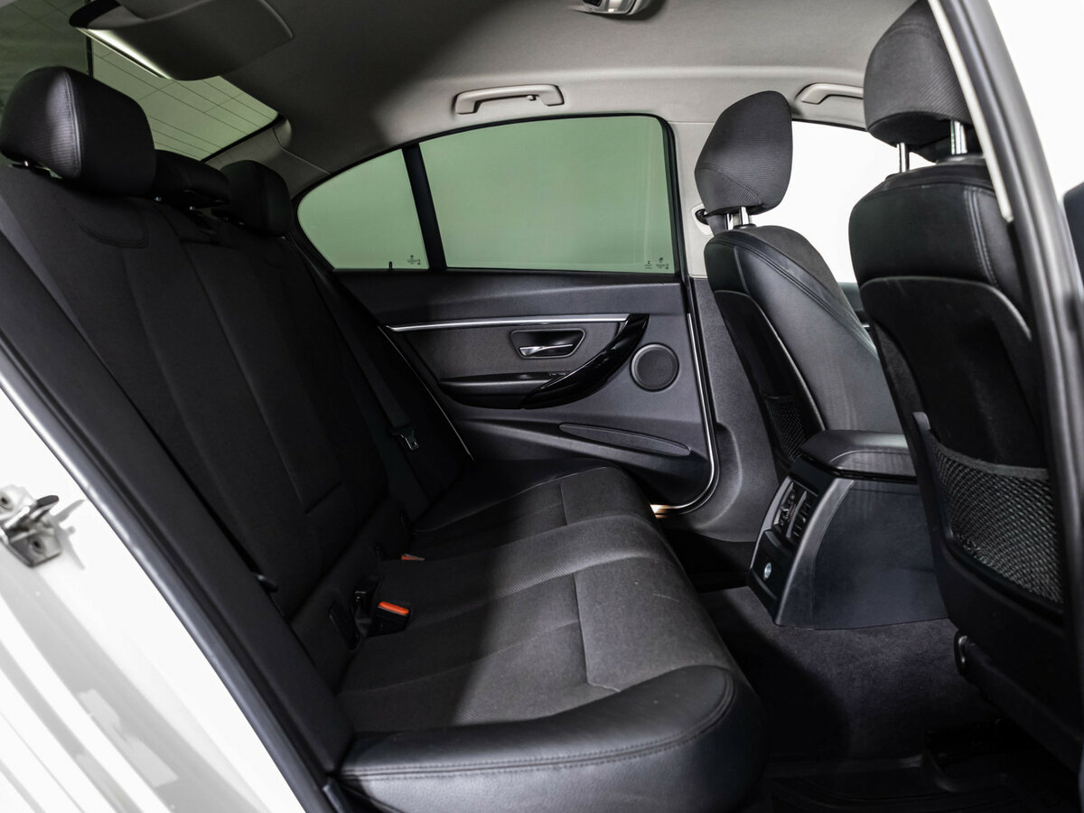 BMW 3 серии 320d xDrive VI (F3x) Рестайлинг, 2016 Фото №16