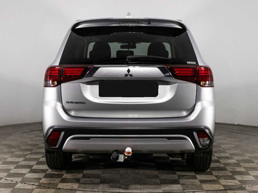 Mitsubishi Outlander, 2021 Фото №6