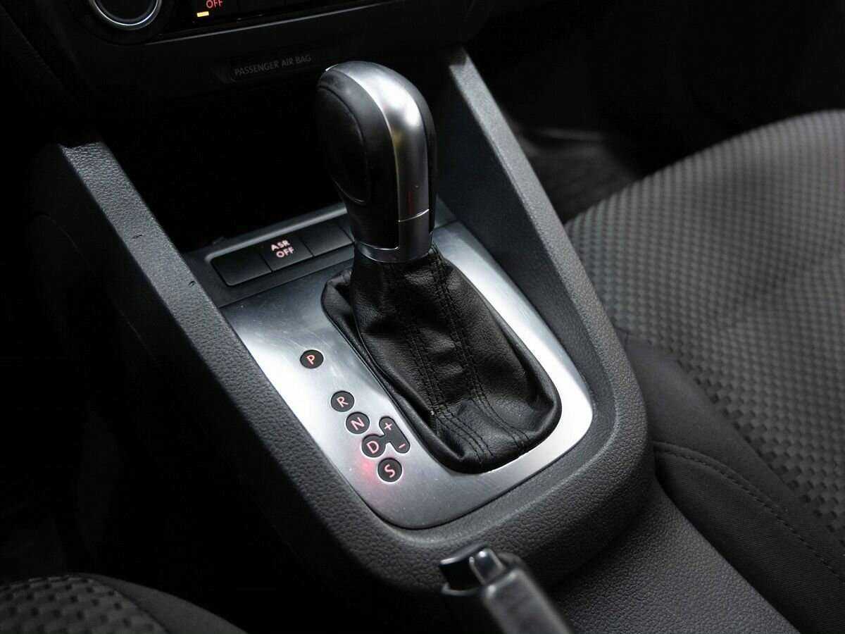 Volkswagen Jetta, 2012 Фото №18