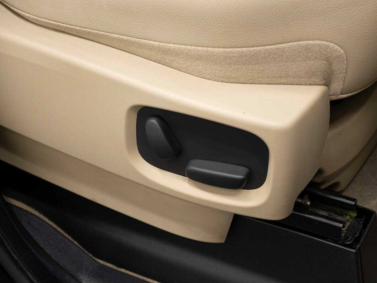 Land Rover Discovery, 2014 Фото №13